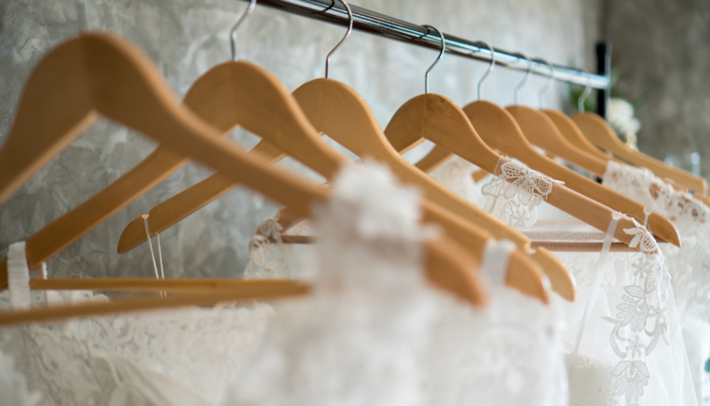 Trouver sa robe de mariée à Montpellier : entre dentelle, lumière et délicatesse